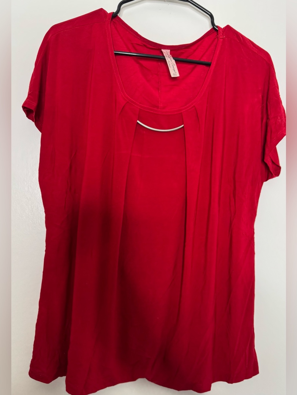 PerSeption Concept Red Short Sleeve Scoop Neck Top with Metal Accent